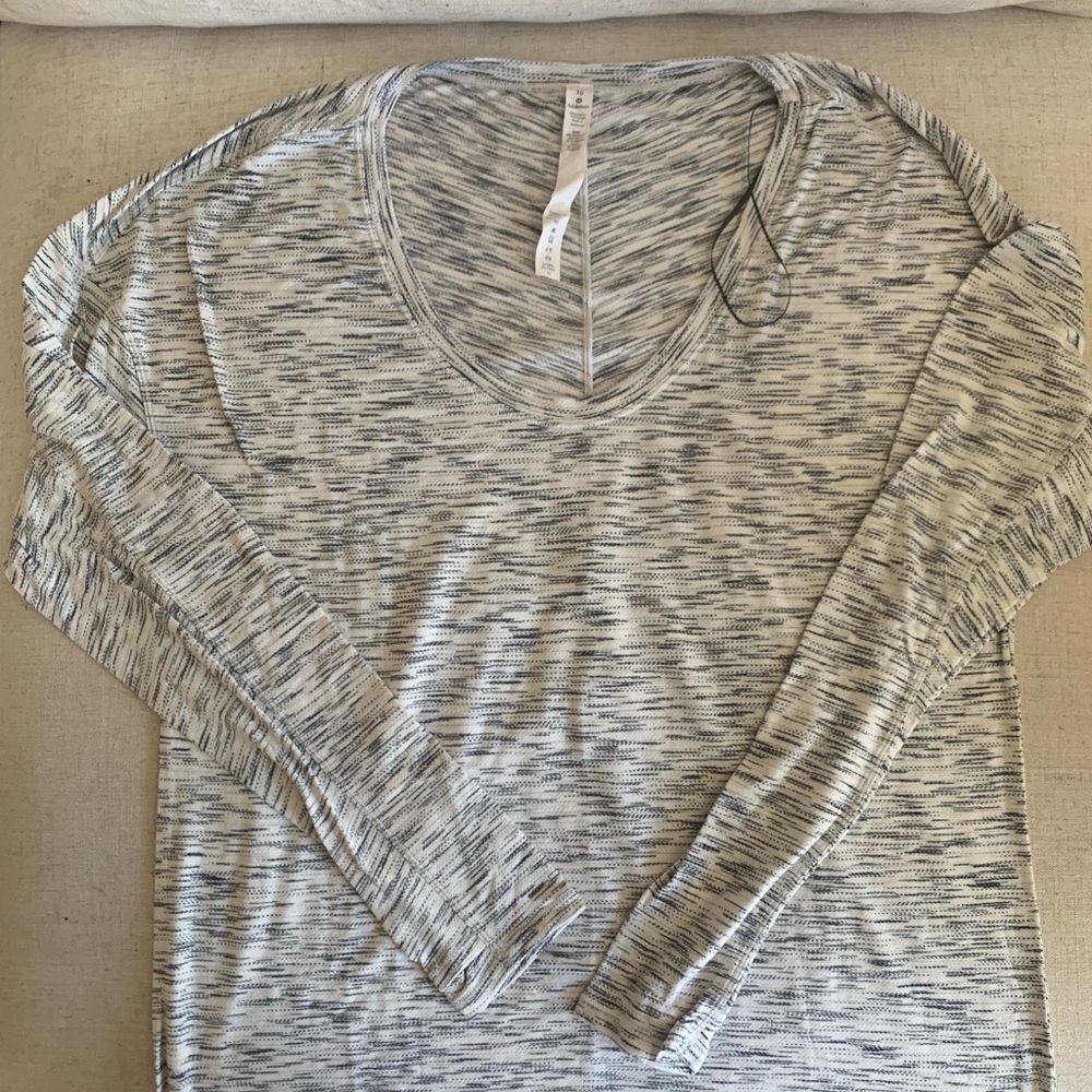 Lululemon long sleeve shirt